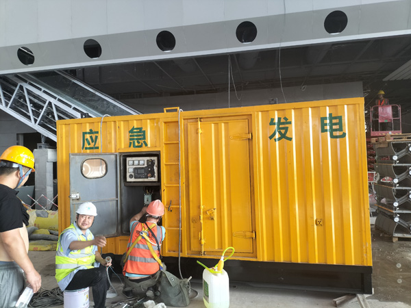 志丹怎样判断空气滤清器是否需要更换？